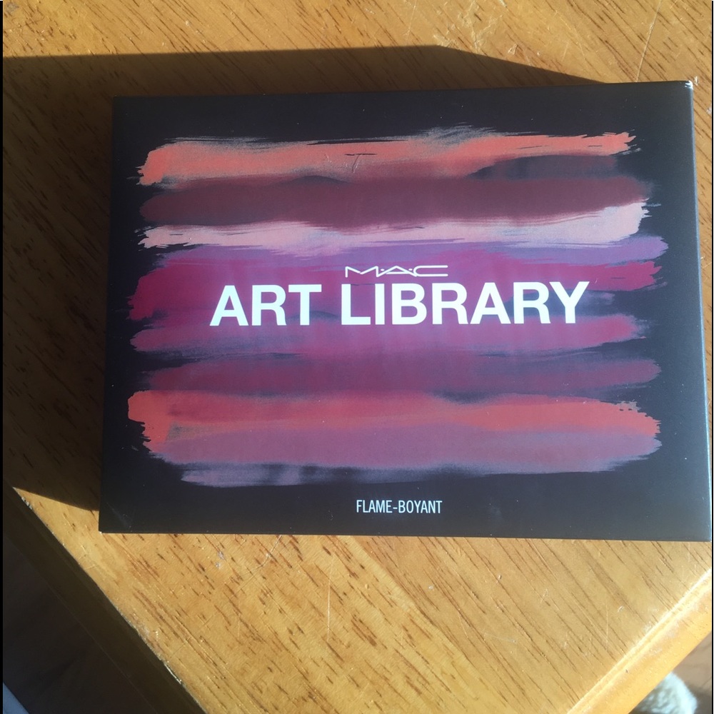 🆕MAC COSMETICS ART LIBRARY PALETTE